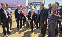 بازدید از شهرک‌ها و نواحی صنعتی شهرستان لنجان و کلنگ زنی احداث مجتمع صنایع غذایی در ناحیه صنعتی زنده رود